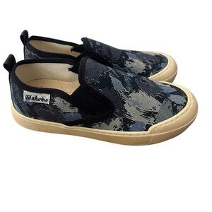NWOT Naturino Boys Slip on Canvas Sneakers-Size 11 Multi color blue